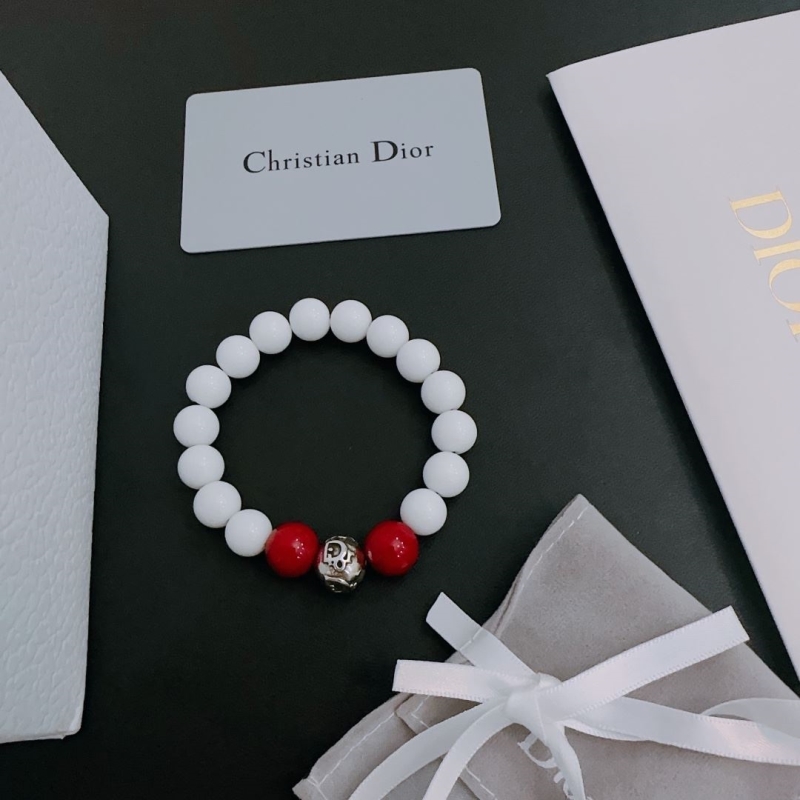 chr1st1an D10r bracelets
